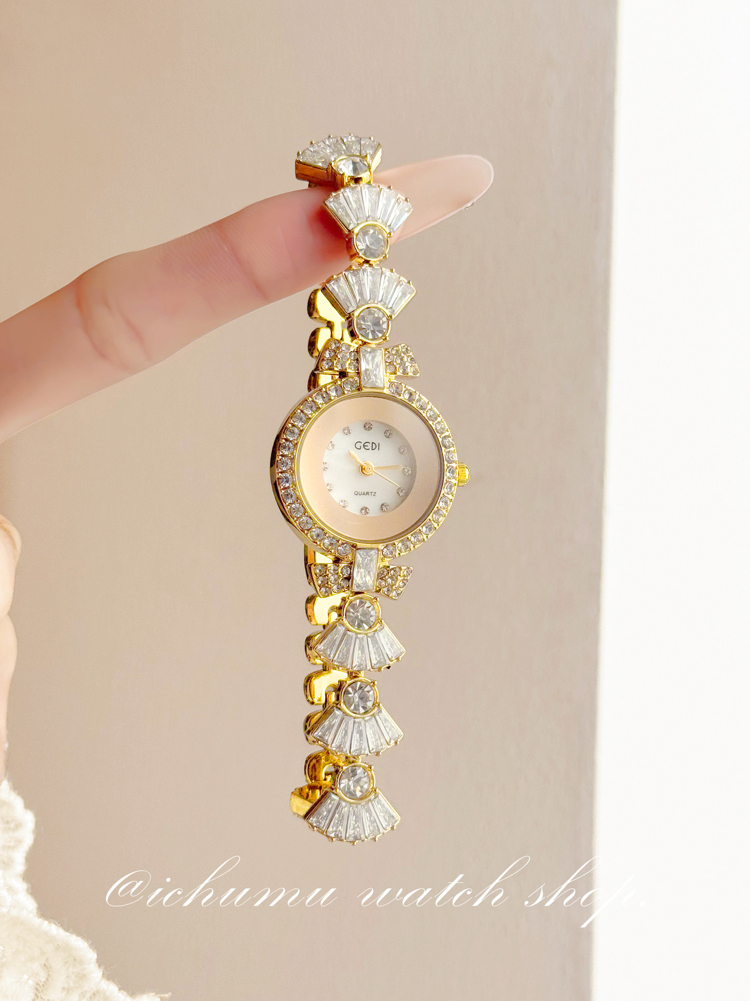 Mermaid Women's Watch Light Lu – обзор и цена Luxury Watch And Bracelet