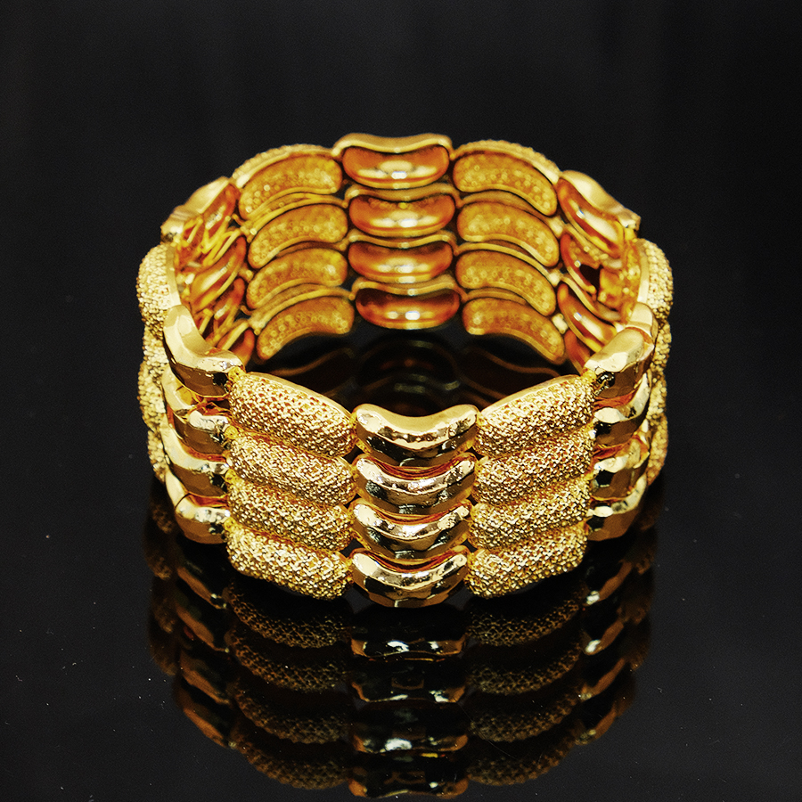 4Pcs 18K gold-plated women's w – обзор и цена Luxury Watch In Dubai