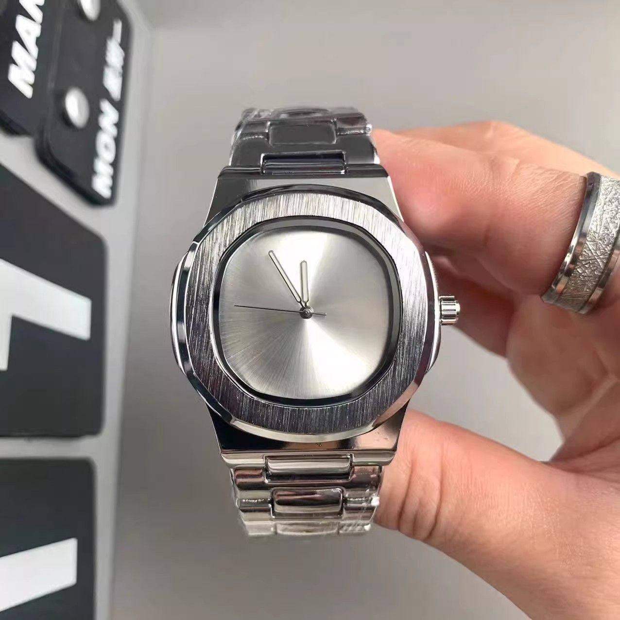 Custom Logo Men's Quartz Watch – обзор и цена Luxury Watch Logos